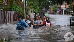 Keluh Kesah Warga yang Berjuang Melawan Banjir